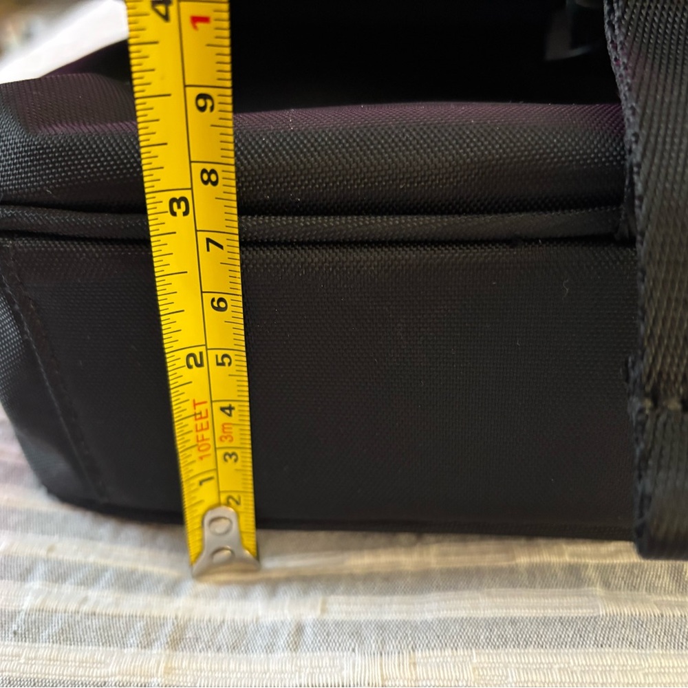 Marc Jacobs Black Crossbody Bag (Authentic) - Picture 8 of 9